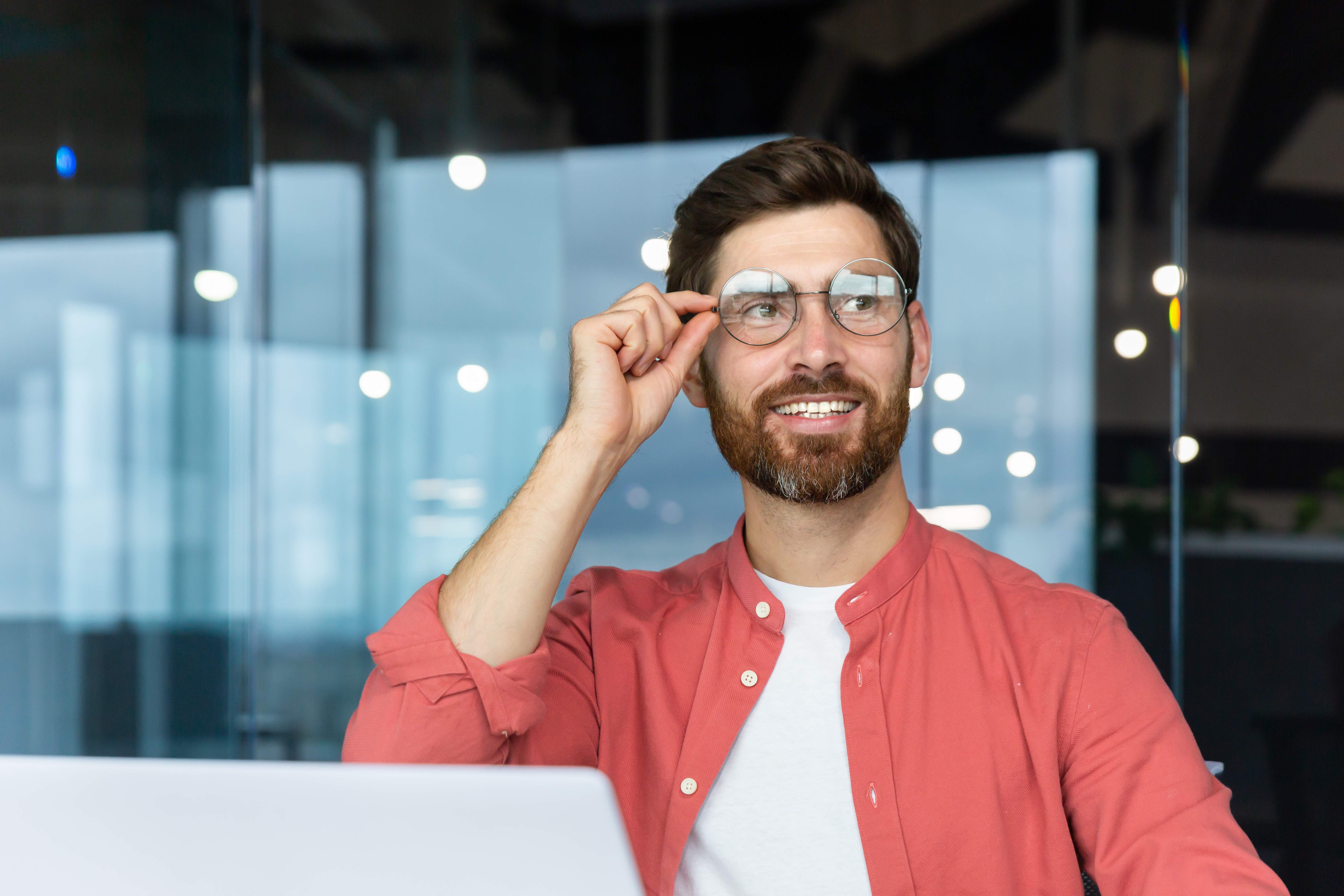 Les Meilleures Lunettes pour Écran : Comment Protéger Vos Yeux Efficacement