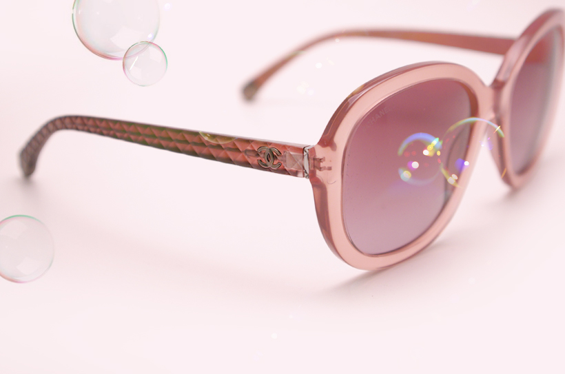 CHANEL - Een onschuldige wereld voor een collectie vol lichtheid